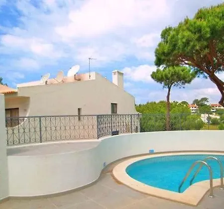 Sleeps 4 With Pool Air Con And Wifi Appartement